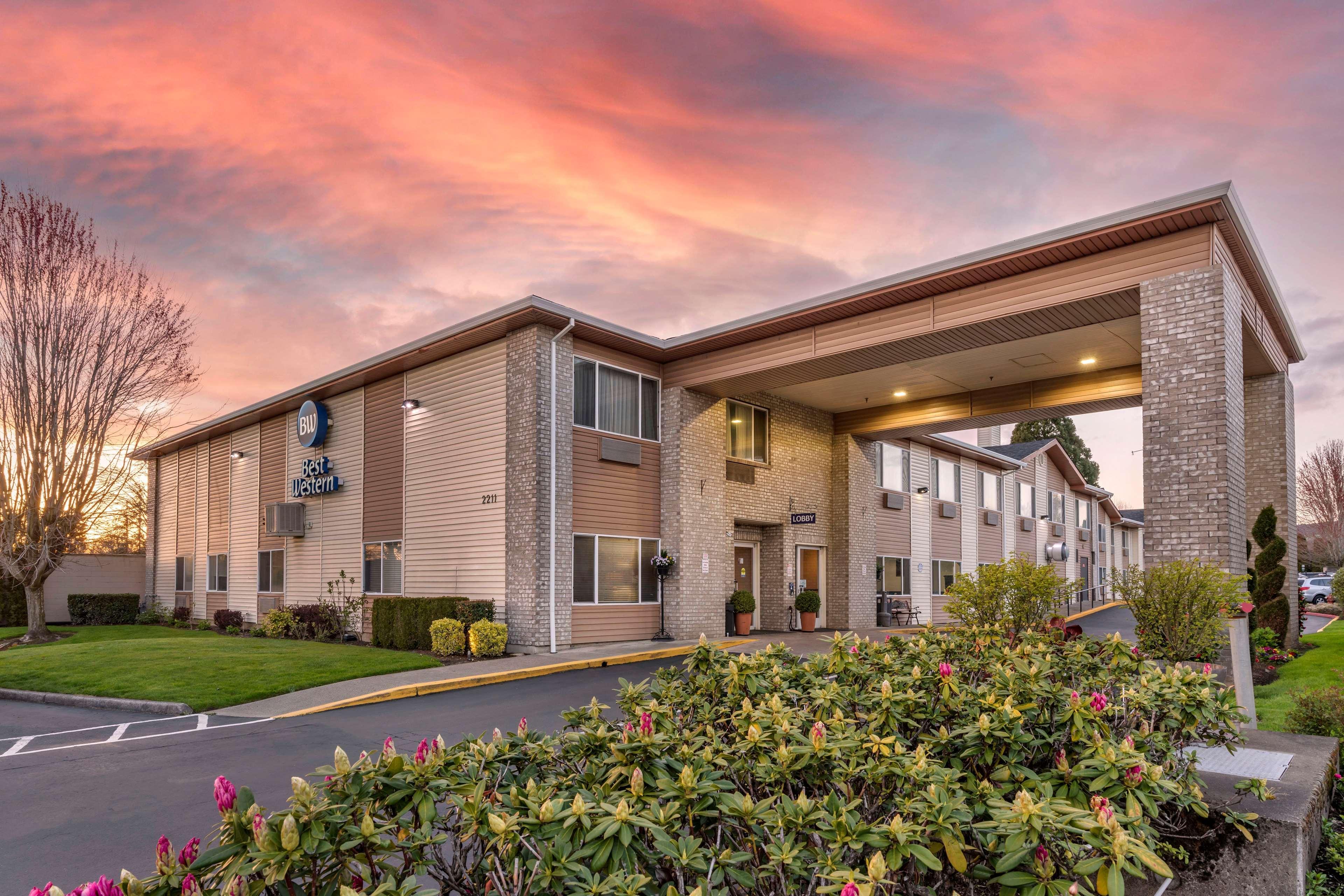 Best Western Newberg Inn Exterior foto